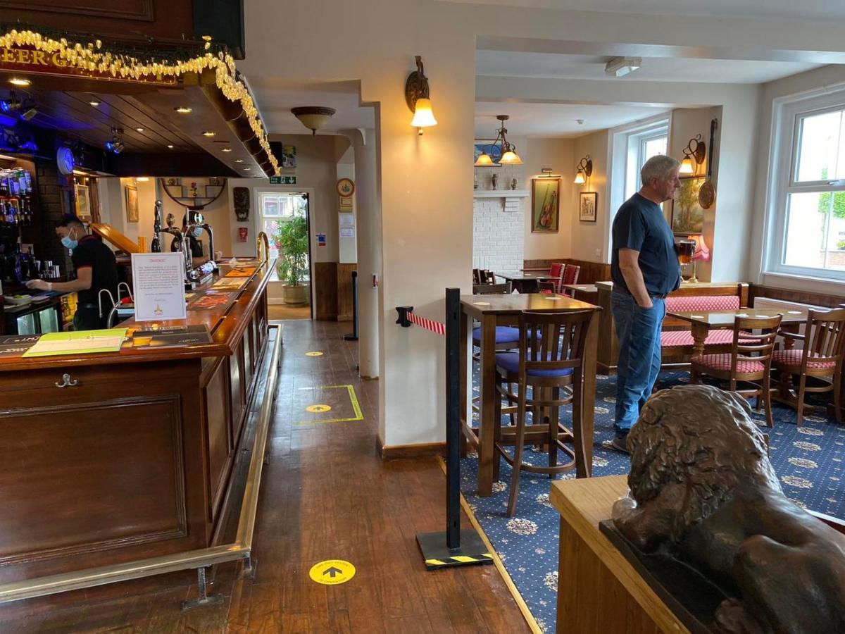 Hotel Lion And Fiddle Trowbridge Exteriér fotografie